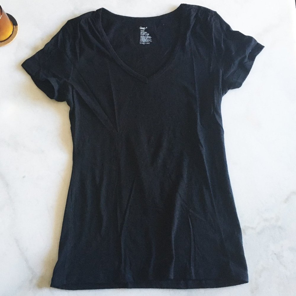 3/$20 - Gap basic black v-neck t shirt / top, ruching on sleeves (Size S)